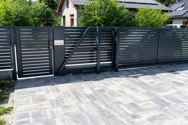 Best Driveway Paving Contractor  in Sarasota Springs, FL